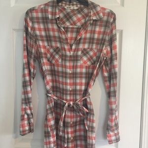 Plaid dress with tie